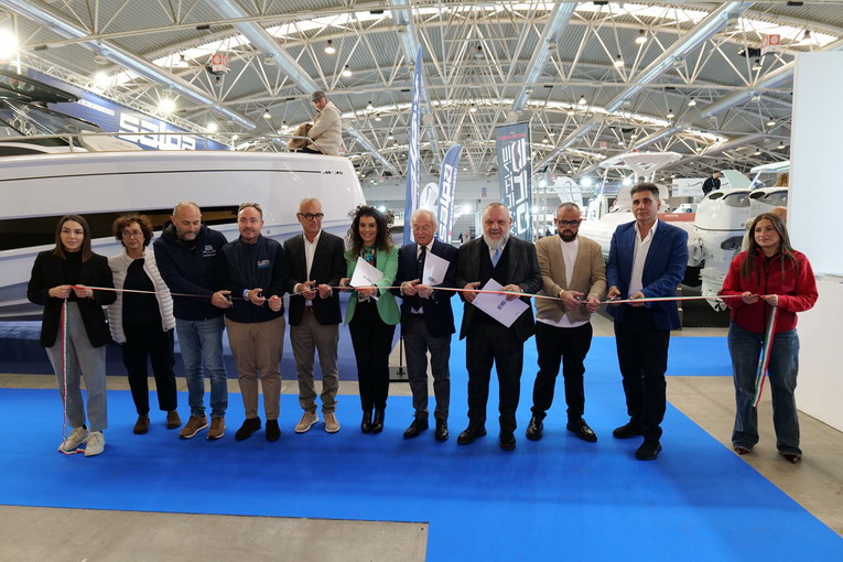 Roma, apertura del Salone Nautico Internazionale con grande risposta di pubblico